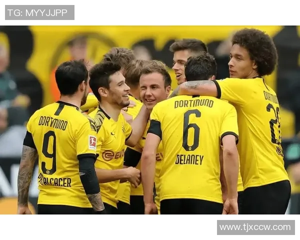 德甲激战：多特蒙德逆转AC米兰引发争议判罚全场沸腾