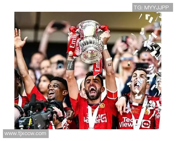 足总杯精彩对决多特蒙德与曼联激战成平局十大进球回顾引发全场狂欢